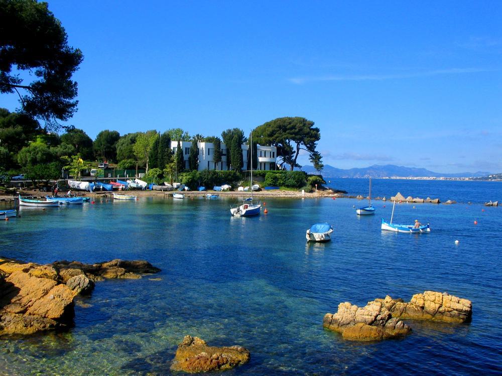 2 Bedroom Modern Apartment In Antibes With Sea View Exterior photo